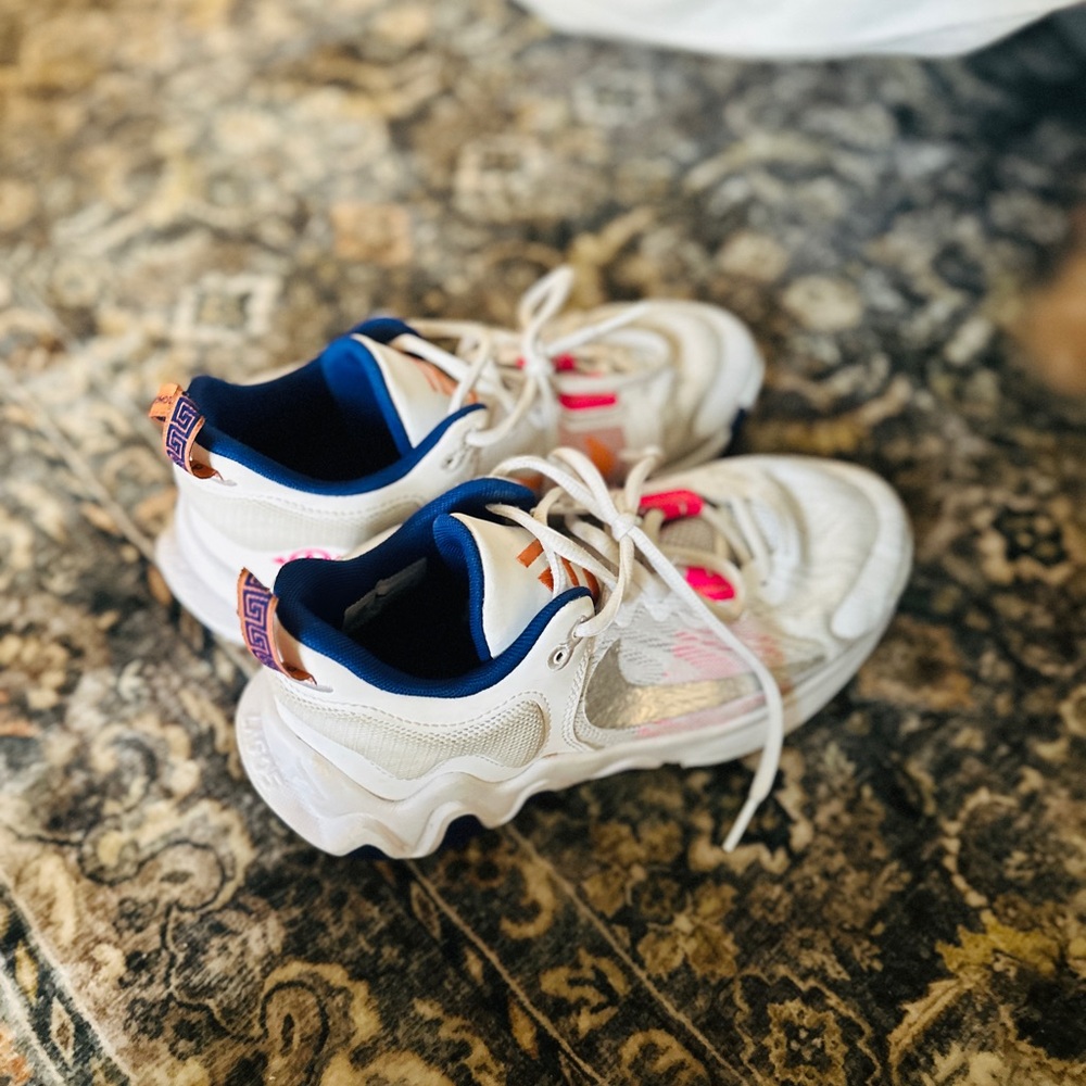 Basketball - Kids White and Pink Nike Shoes